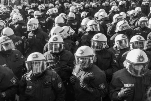 Proteste, Polizei und eine Presse&shy;konferenz